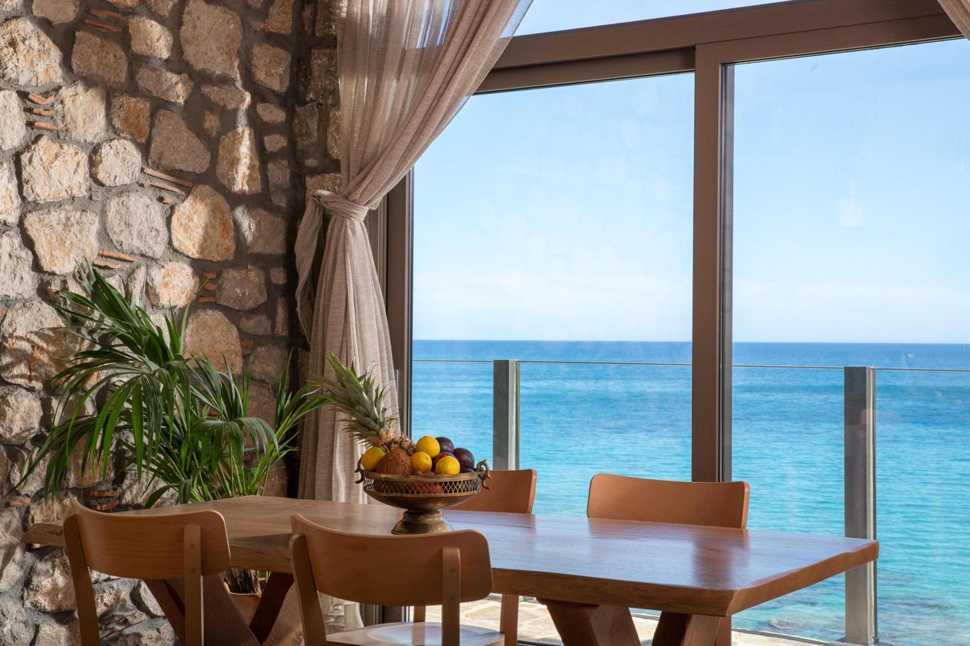 Stone Luxury Suites - Adults Only Archangelos  Luaran gambar